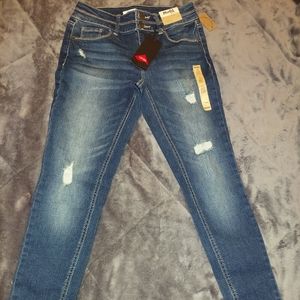 Mudd girls distressed jean NWT